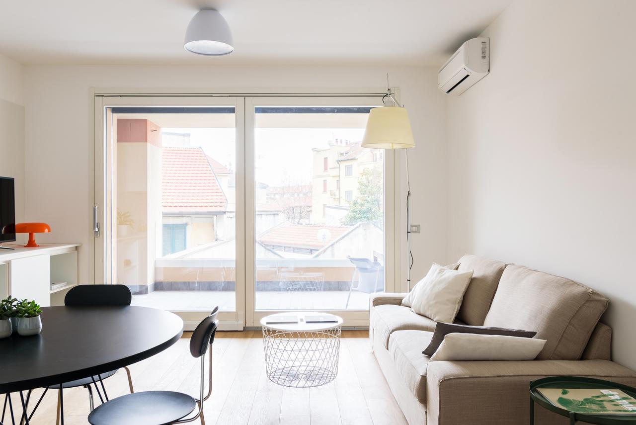 Altido Lovely 1-Bed Flat With Balcony & Free Parking Milánó Kültér fotó
